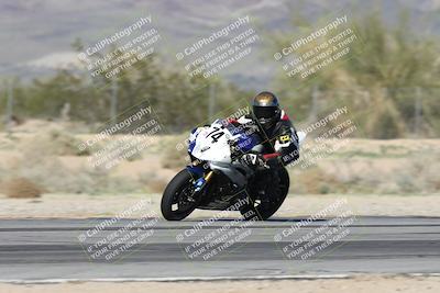 media/Jan-15-2026-Racers Edge (Thu) [[dfebeb70ab]]/3-B Group/Session 4 (Turn 6 Inside)/